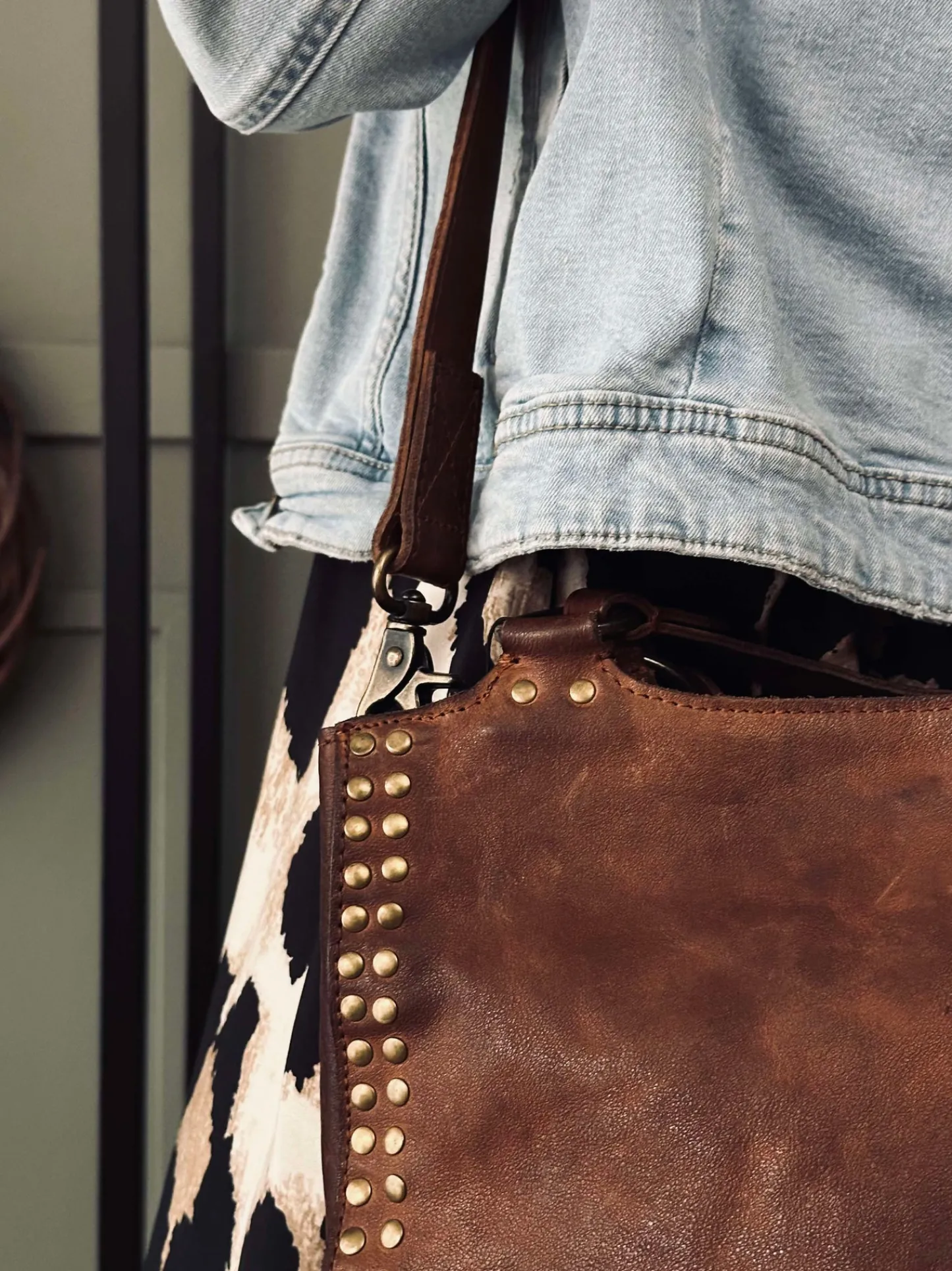 VIAMAJA Arbejdstaske med nitter - Vintage cognac Outlet