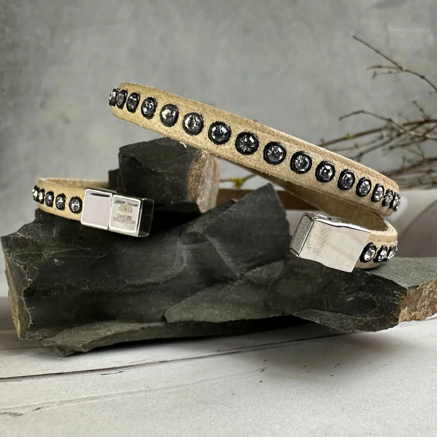 VIAMAJA Armbånd Beige m. Swarowski sten Online