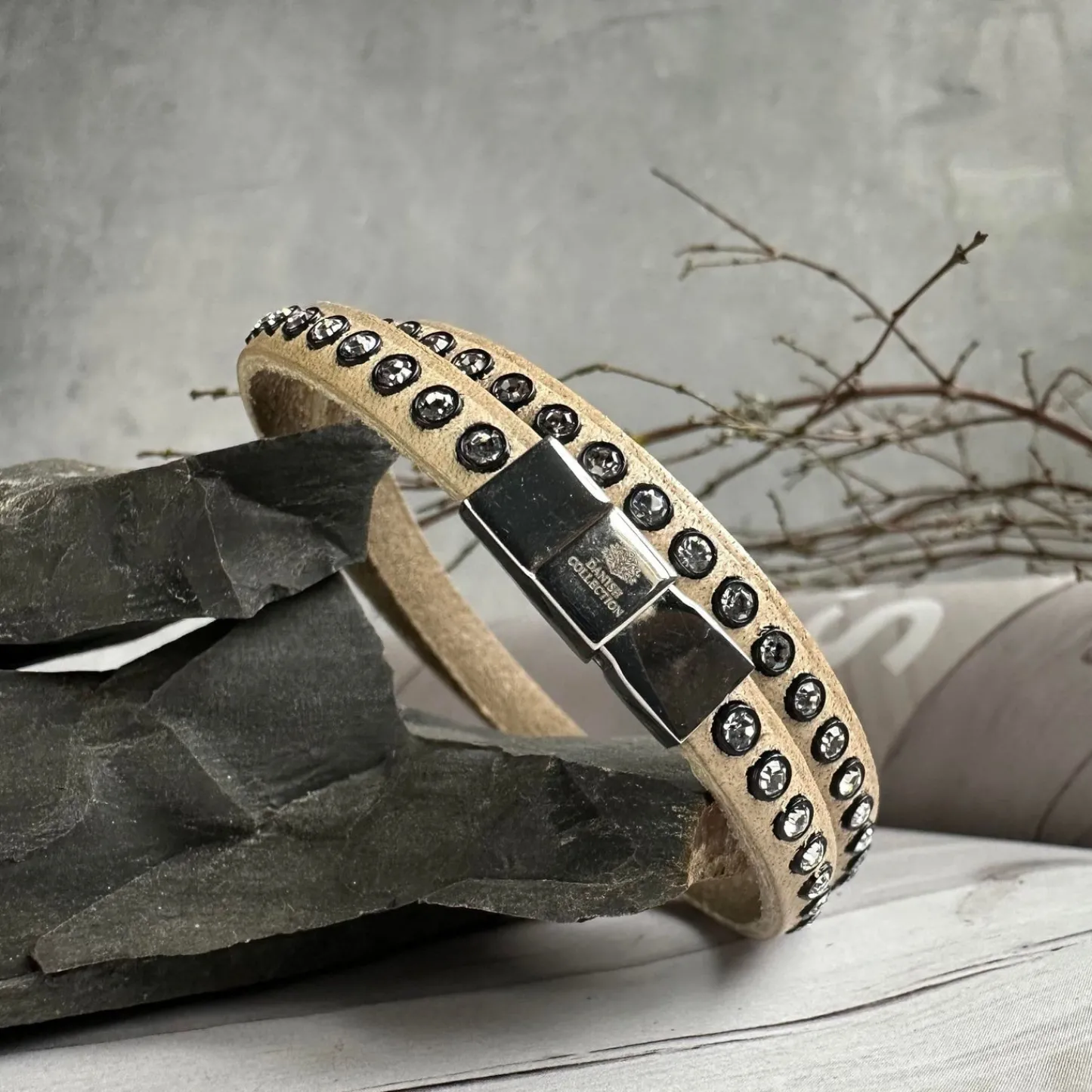 VIAMAJA Armbånd Beige m. Swarowski sten Online