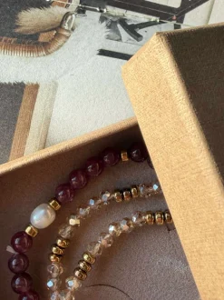 VIAMAJA Armbånd Leah Bordeaux/Natur – Sæt med 3 stk Discount