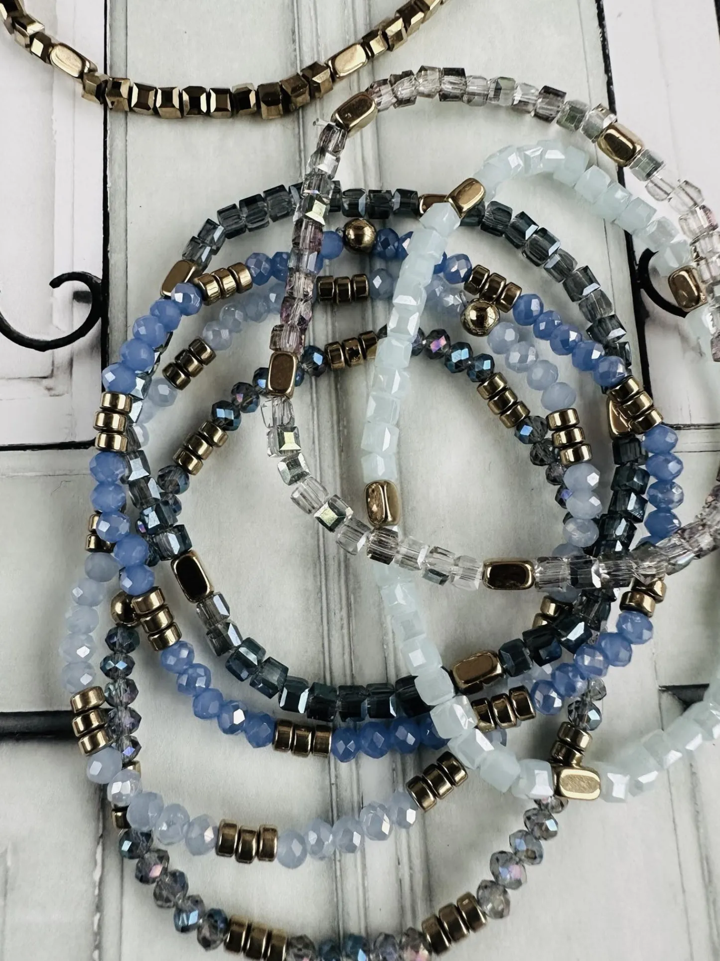 VIAMAJA Armbånd Merle – Blue mix 1.Stk Discount