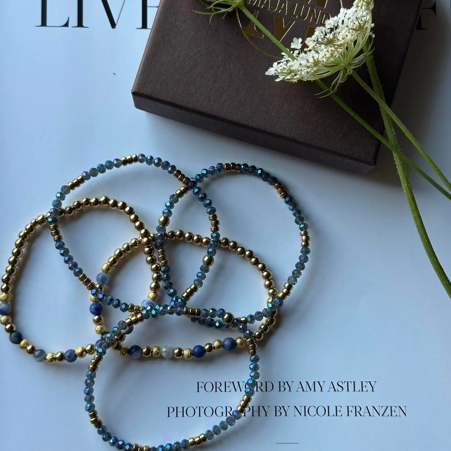 VIAMAJA Armbånd Ofelia Navy - Sæt med 5 armbånd New
