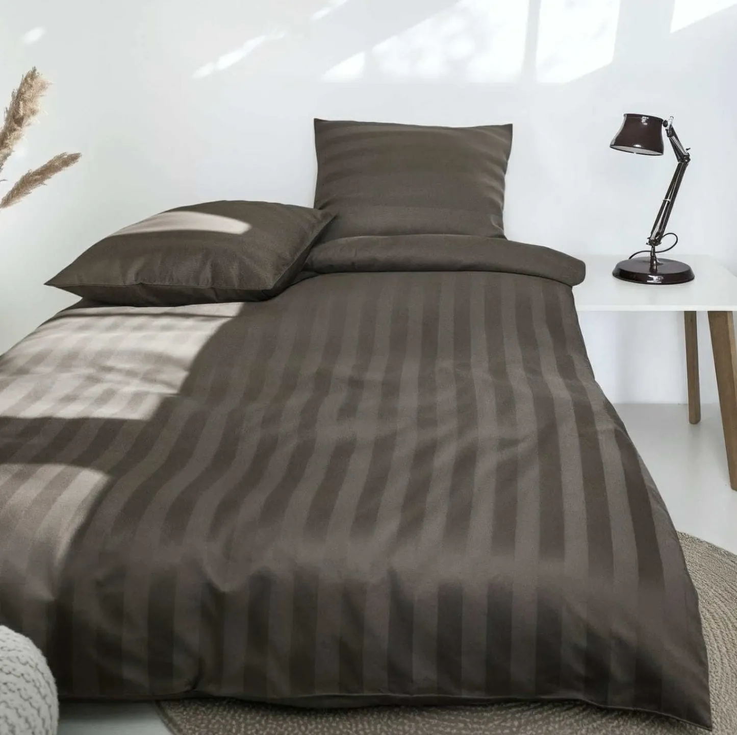 VIAMAJA Bambus satin sengesæt, Lys Mokka, 140x200 - 63x60 Best