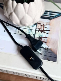 VIAMAJA Bordlampe - Grå metal Clearance