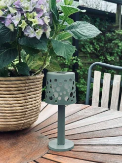 VIAMAJA Bordlampe med solceller - Army Online