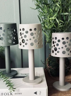 VIAMAJA Bordlampe med solceller - Army Online