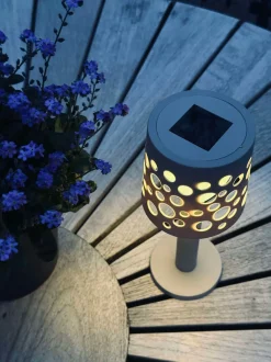 VIAMAJA Bordlampe med solceller - Lys beige