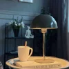VIAMAJA Bordlampe Oliven New