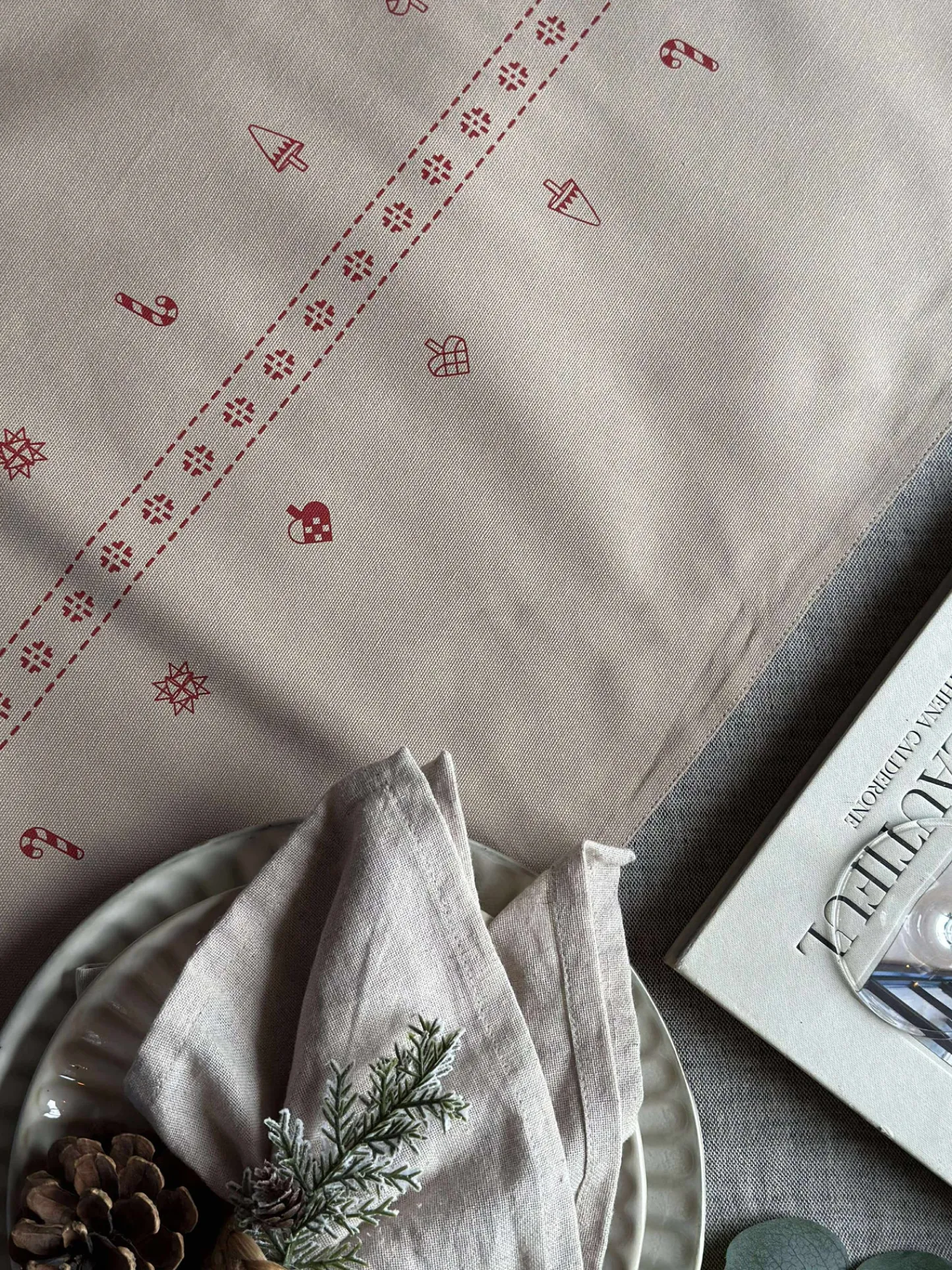 VIAMAJA Bordløber Jul - 40x140 cm - Beige Best