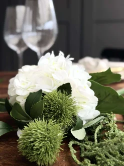 VIAMAJA Buket - Lille hvid hortensia / Lime Clearance