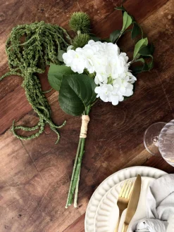 VIAMAJA Buket - Lille hvid hortensia / Lime Clearance