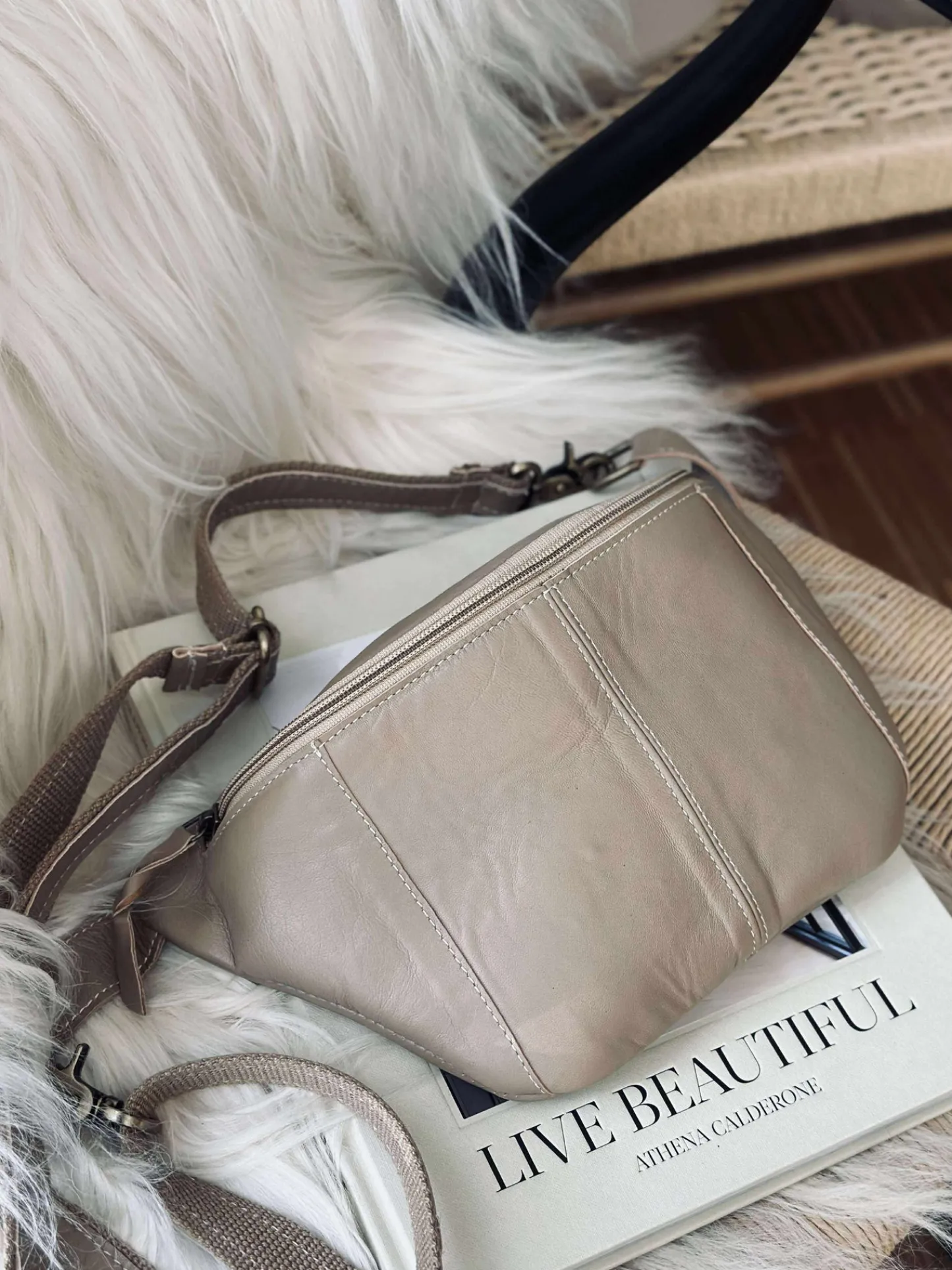 VIAMAJA Bumbag Anna - Beige Sale
