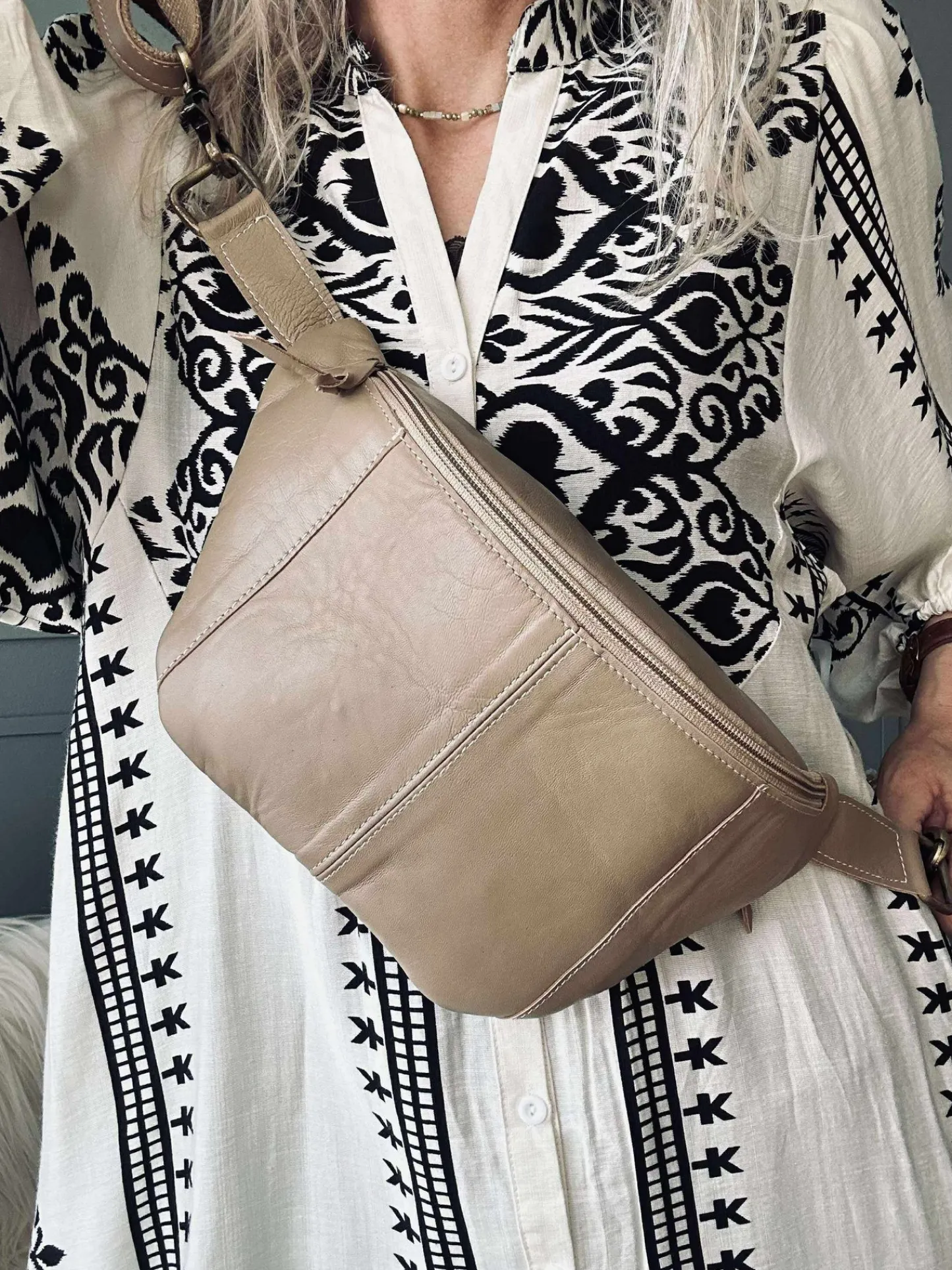 VIAMAJA Bumbag Anna - Beige Sale