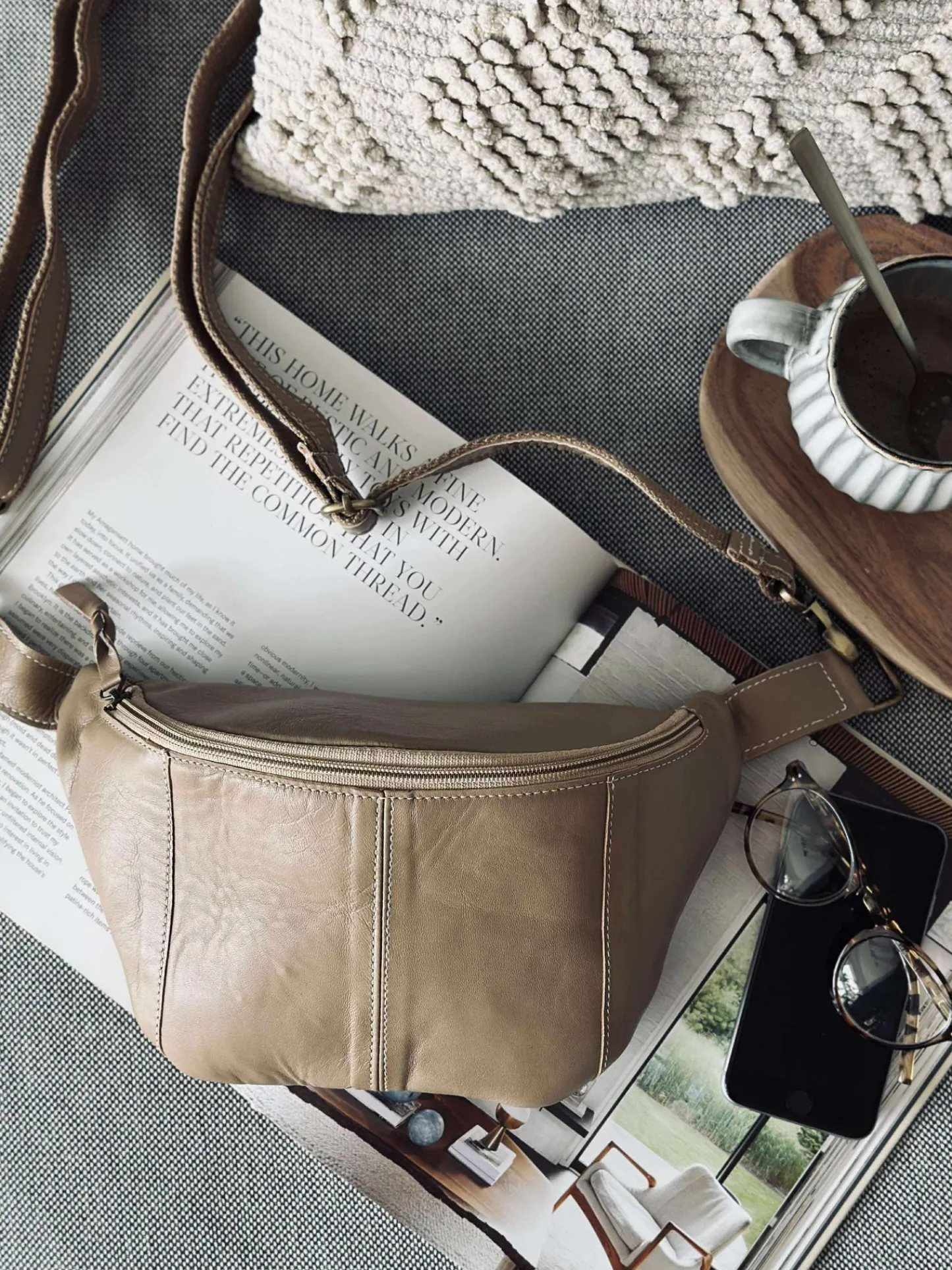 VIAMAJA Bumbag Anna - Beige Sale