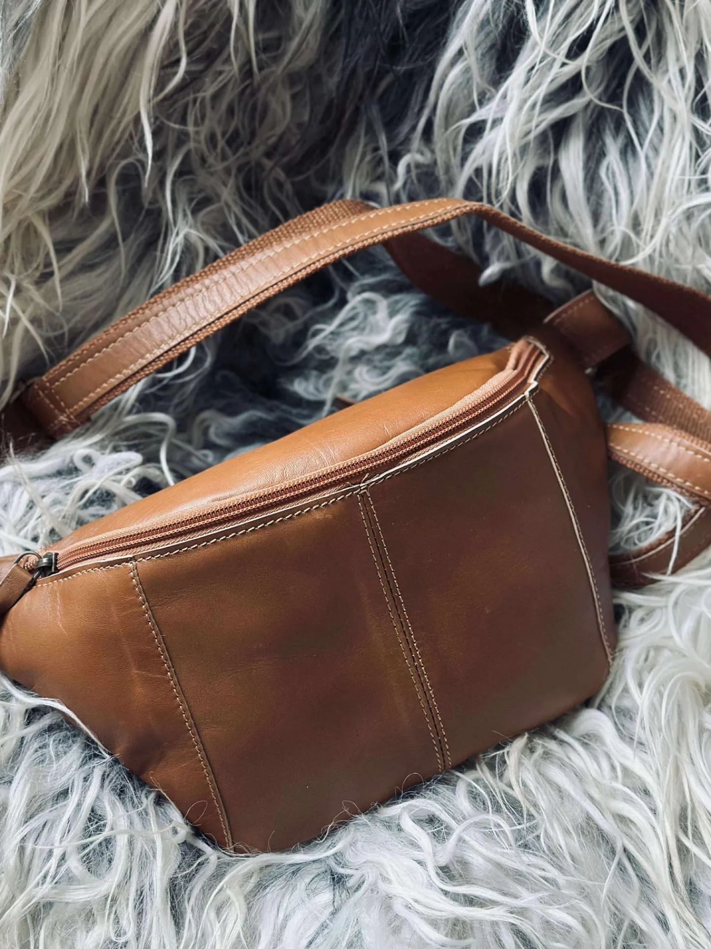 VIAMAJA Bumbag Anna - Cognac Sale