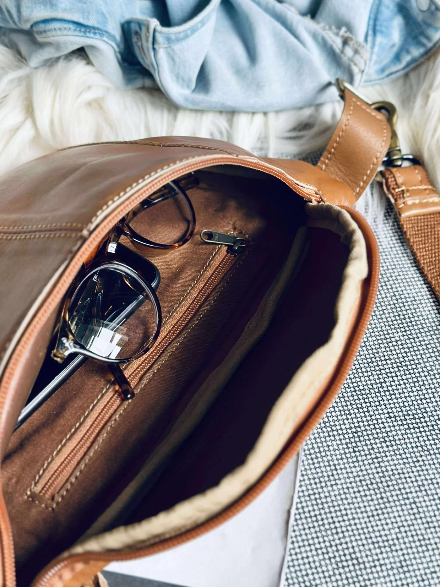 VIAMAJA Bumbag Anna - Cognac Sale