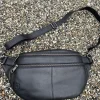 VIAMAJA Bumbag Astrid - Black / Gunmetal Sale