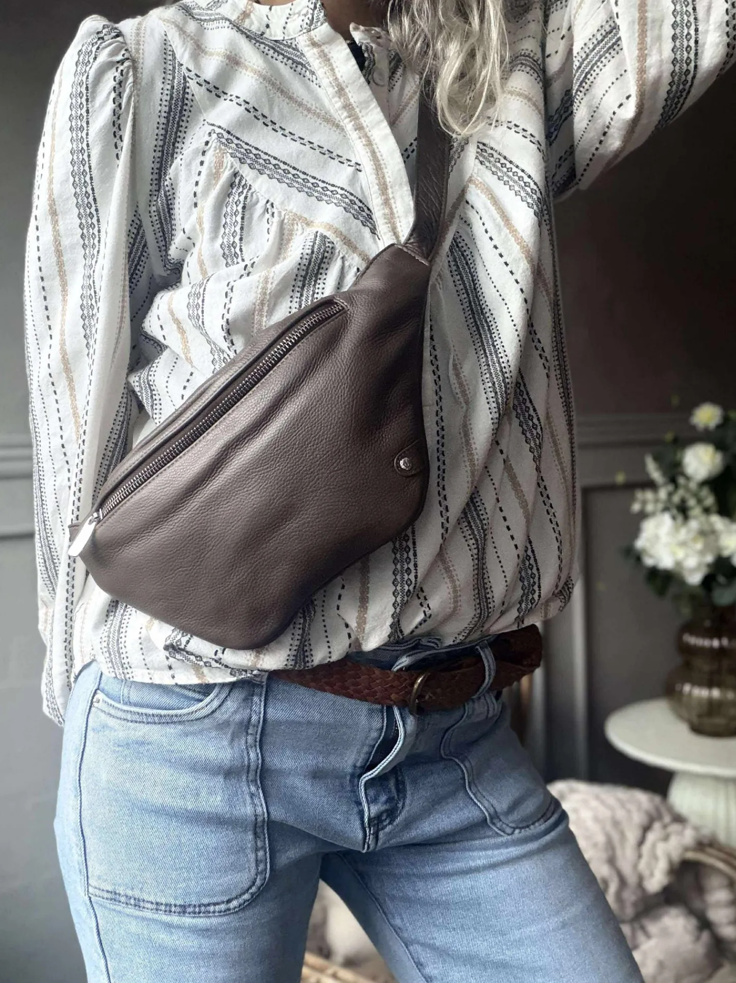 VIAMAJA Bumbag Aura - Dark taupe New