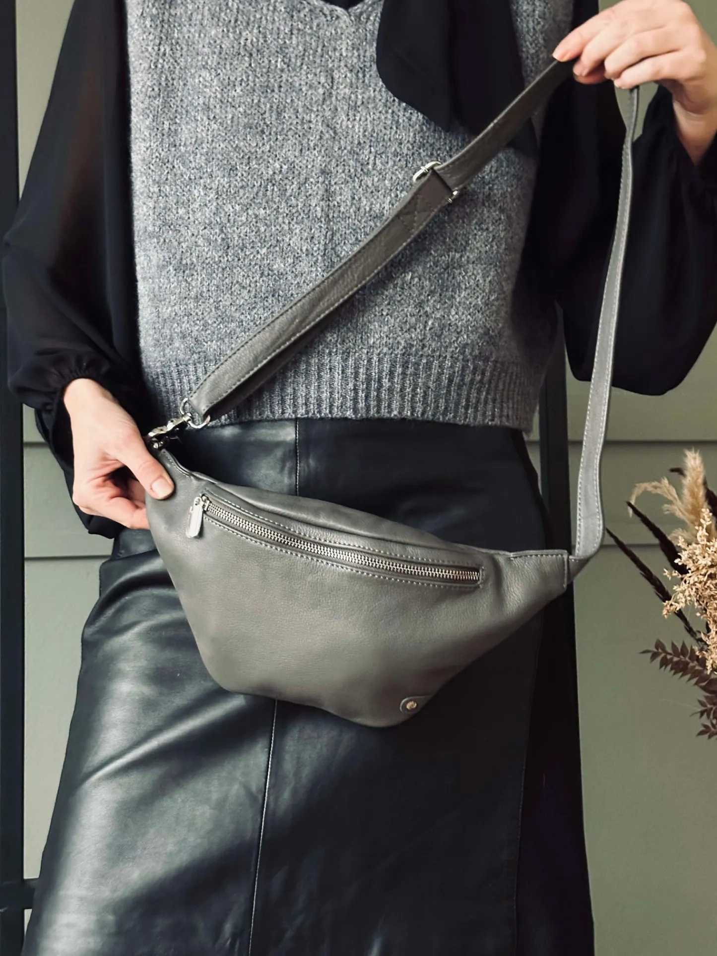 VIAMAJA Bumbag Aura Grey Sale