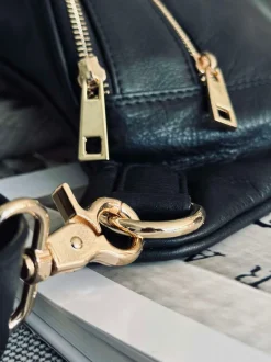 VIAMAJA Bumbag BIG Astrid - Black / Gold Discount