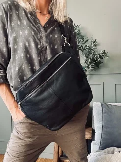 VIAMAJA Bumbag BIG Astrid - Black / Silver Hot