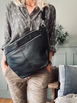 VIAMAJA Bumbag BIG Astrid - Black / Silver Hot