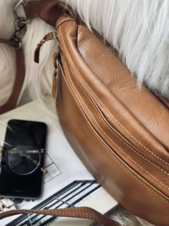 VIAMAJA Bumbag Big Selma - Cognac Best