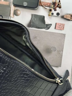VIAMAJA Bumbag Black croco Hot