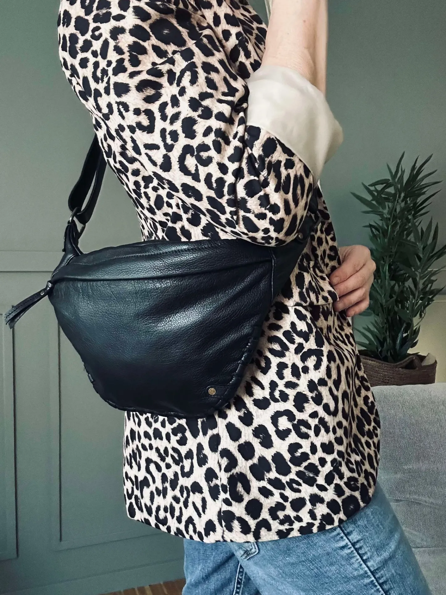 VIAMAJA Bumbag Jennie - Black Online