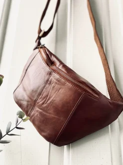 VIAMAJA Bumbag JUNE - Dark cognac