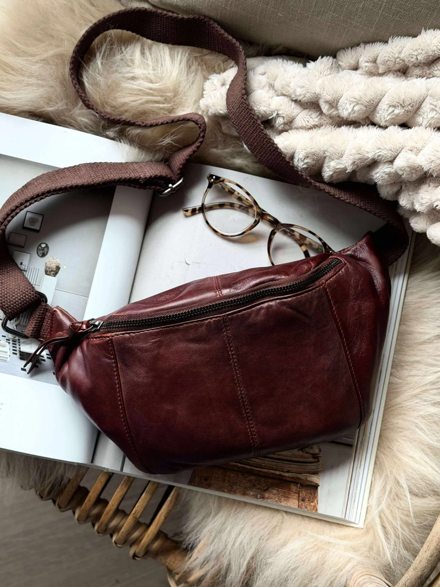 VIAMAJA Bumbag JUNE - New Dark cognac Hot