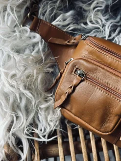 VIAMAJA Bumbag Kaya - Cognac