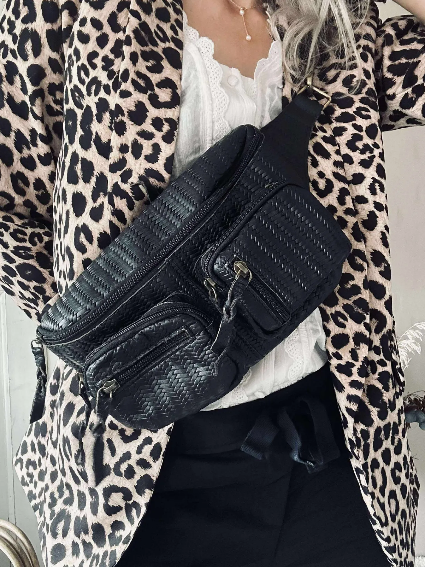 VIAMAJA Bumbag Kaya - Sort flet Outlet