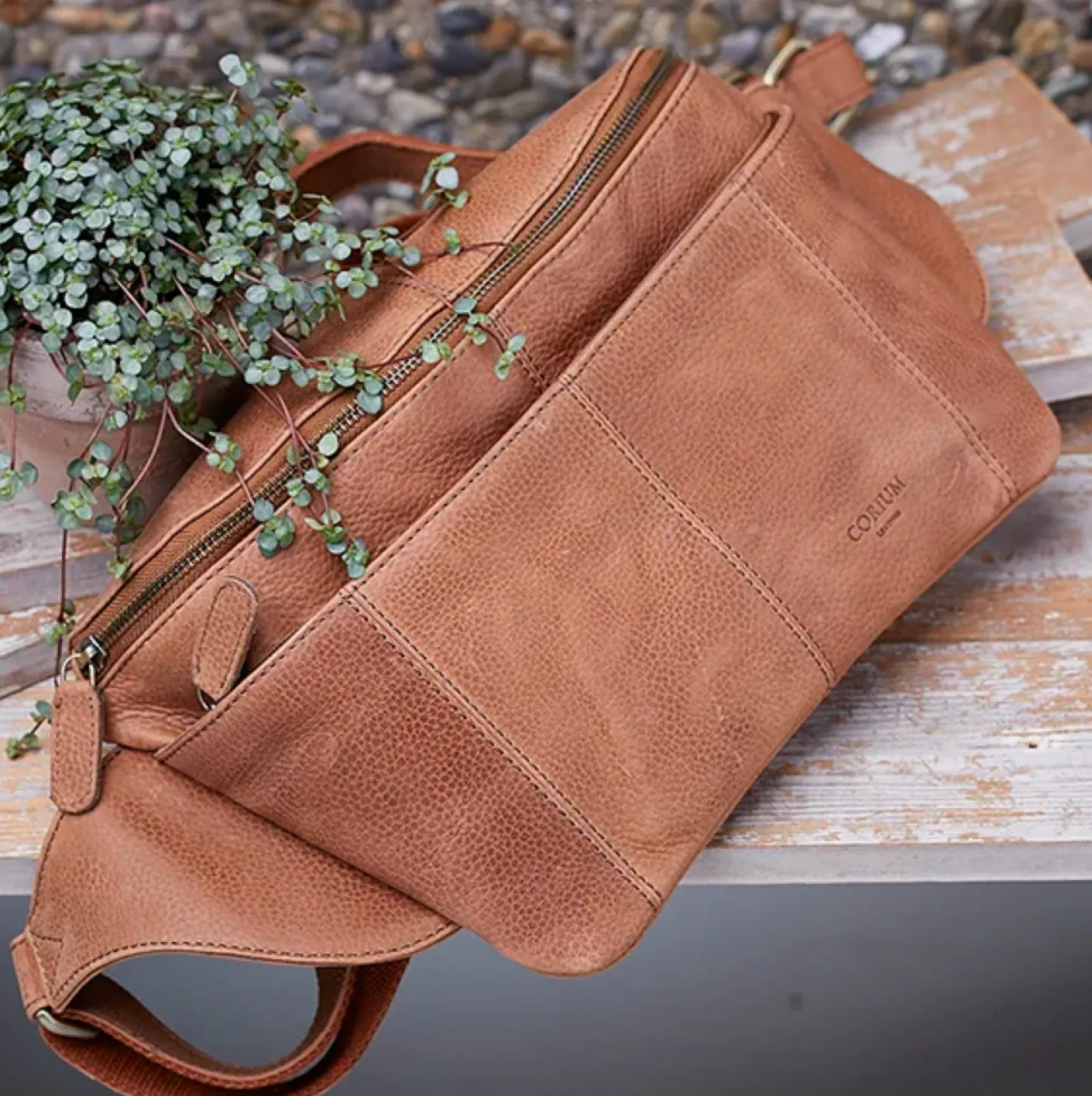VIAMAJA Bumbag Large - Cognac Clearance