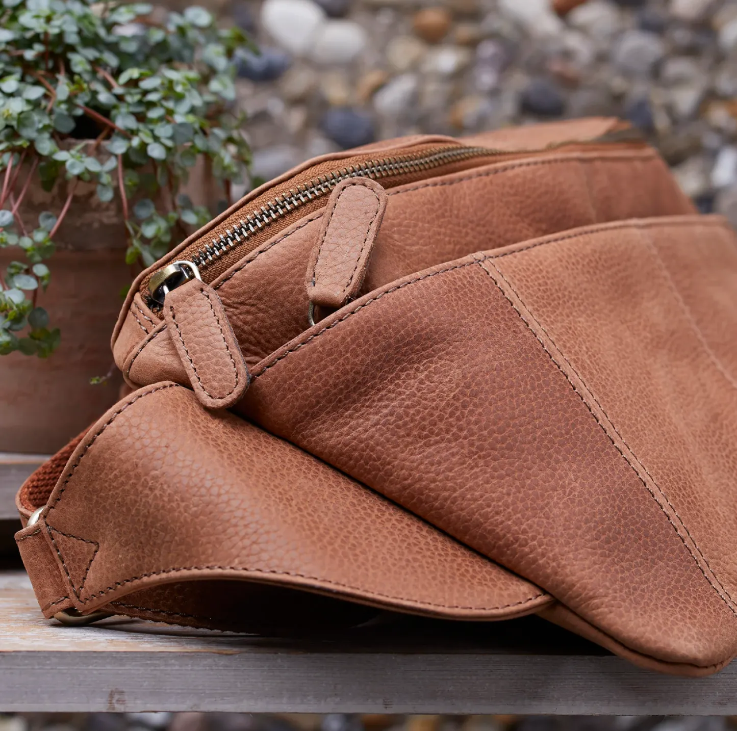 VIAMAJA Bumbag Large - Cognac Clearance