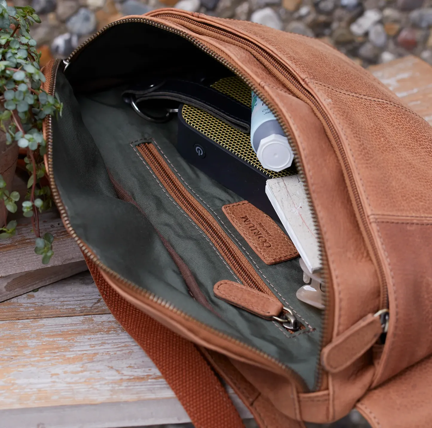 VIAMAJA Bumbag Large - Cognac Clearance