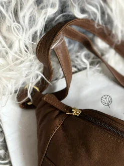 VIAMAJA Bumbag Misse - Coffee / Gold