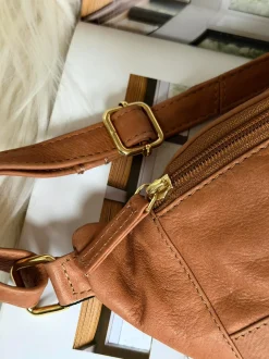 VIAMAJA Bumbag Misse - Cognac / Gold