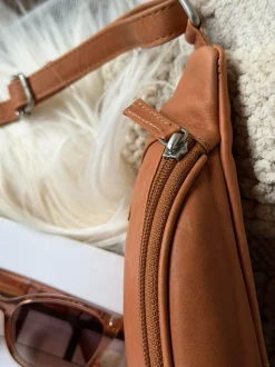 VIAMAJA Bumbag Misse - Cognac / Silver New