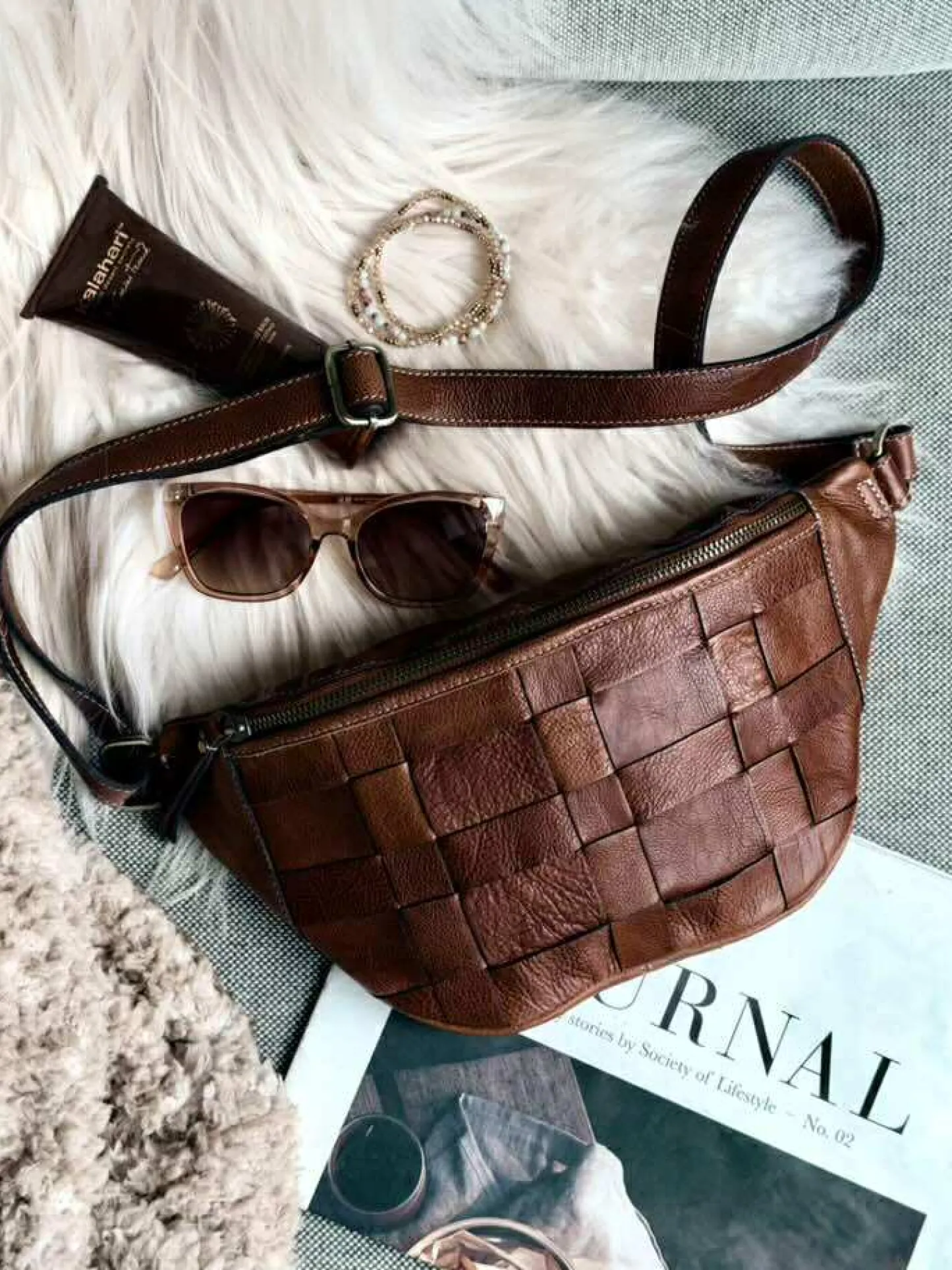VIAMAJA Bumbag Noor - Walnut Outlet