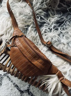 VIAMAJA Bumbag Tasha - Cognac flet Best