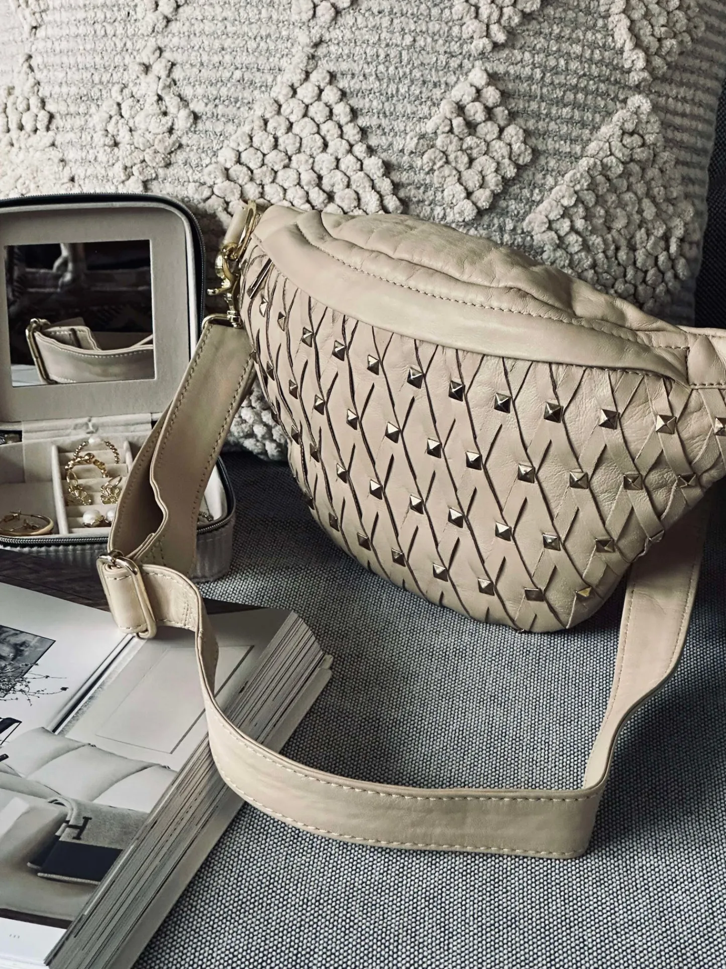 VIAMAJA Bumbag Vanila gold Sale