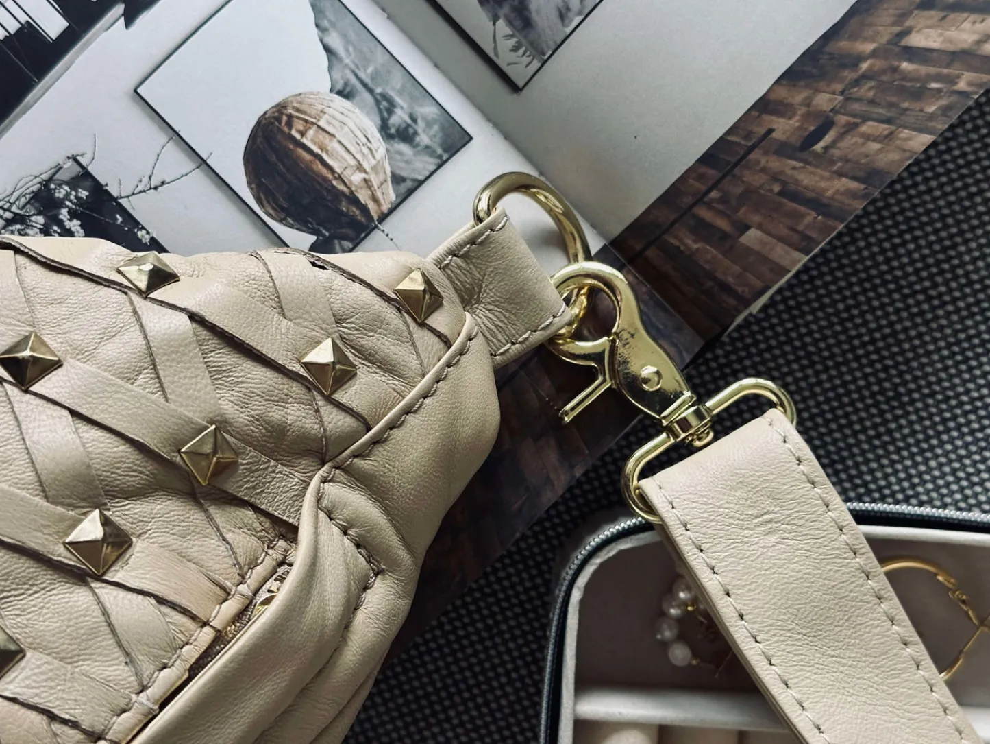 VIAMAJA Bumbag Vanila gold Sale