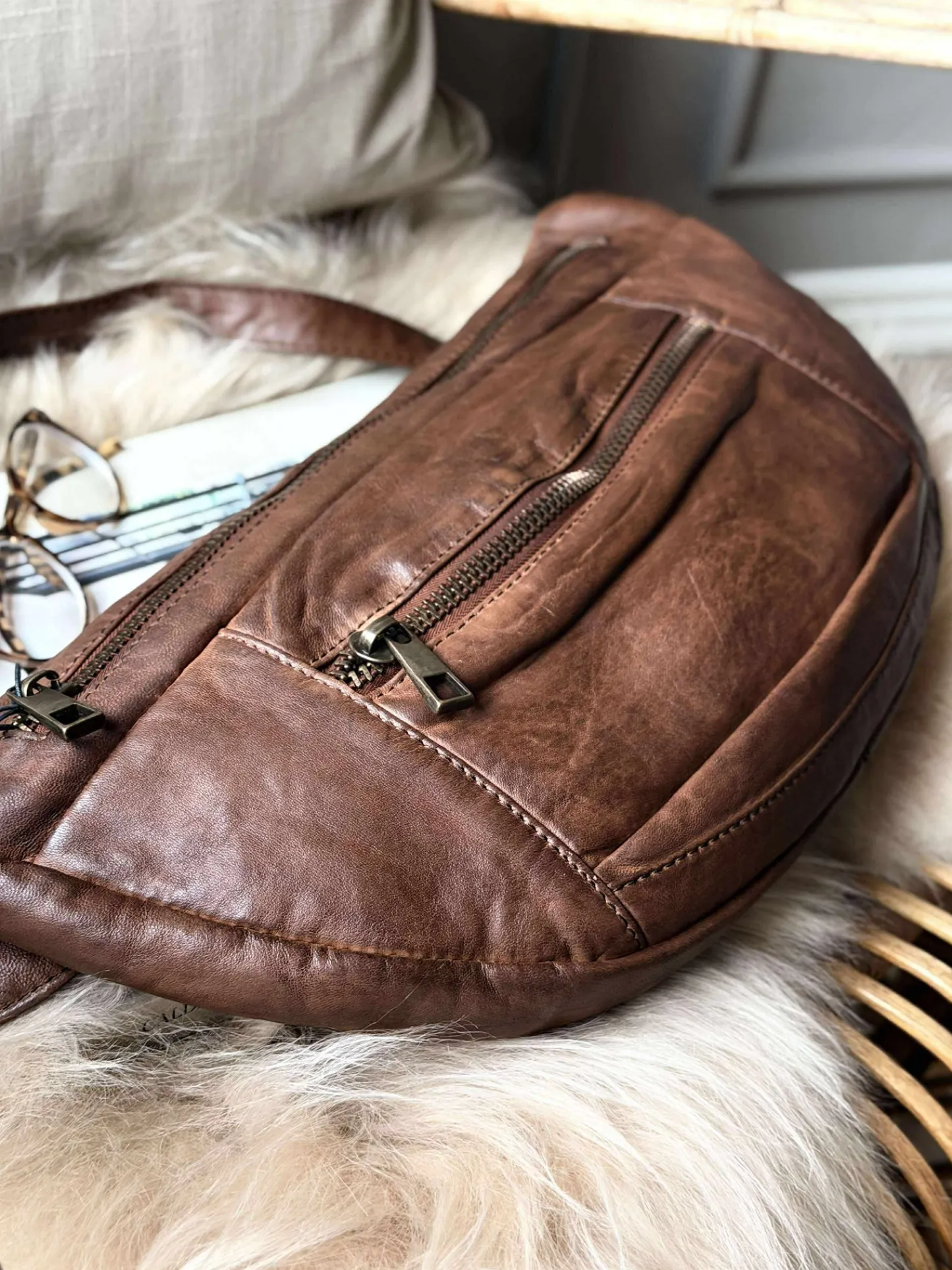 VIAMAJA Bumbag XL MIRA - Chesterfield Outlet