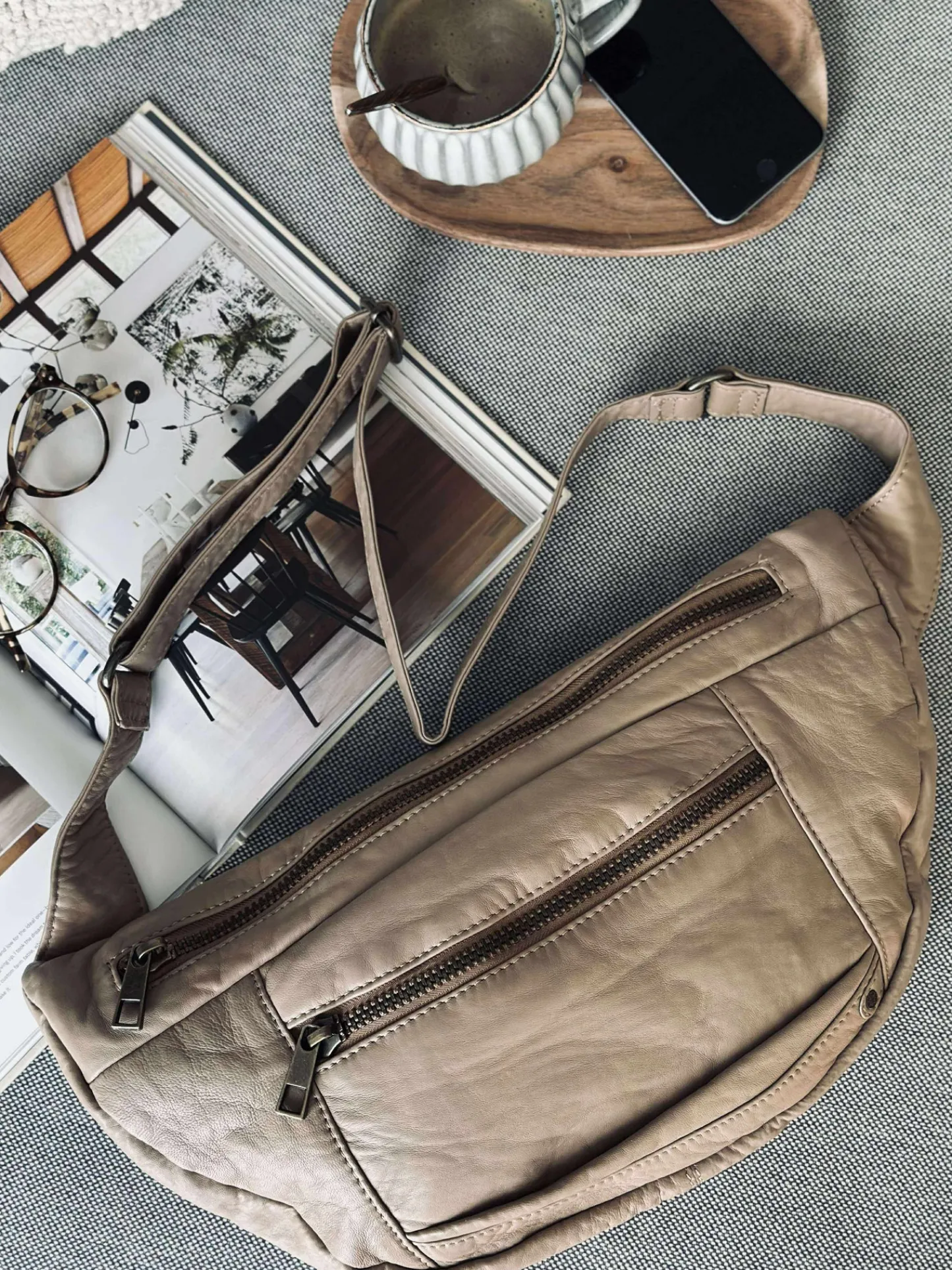 VIAMAJA Bumbag XL MIRA – Latte Hot