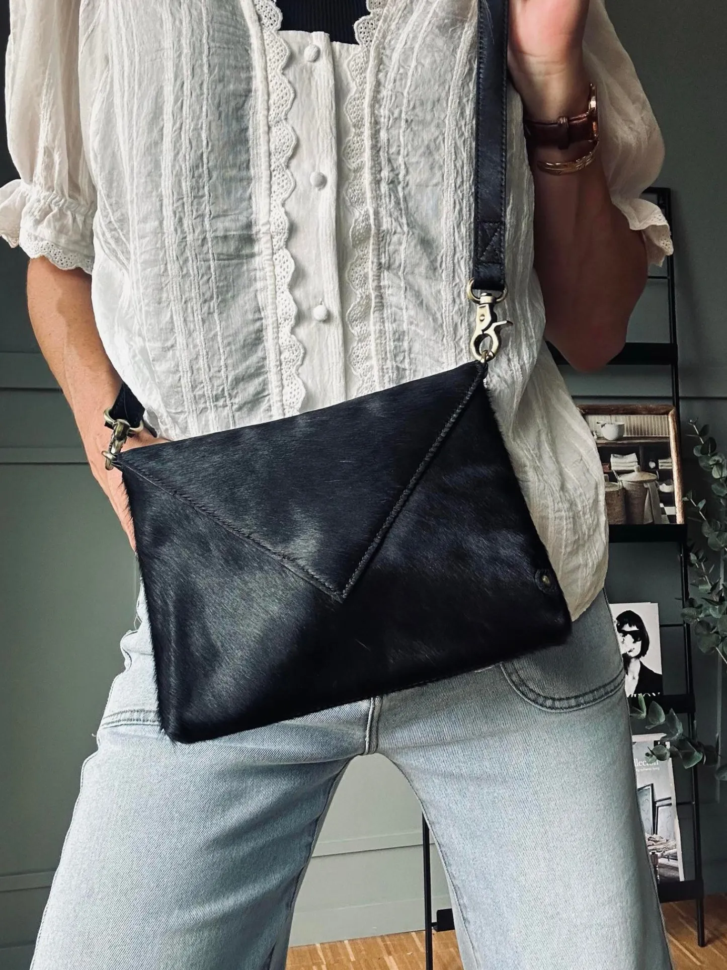 VIAMAJA Clutch - Jet Black Hot