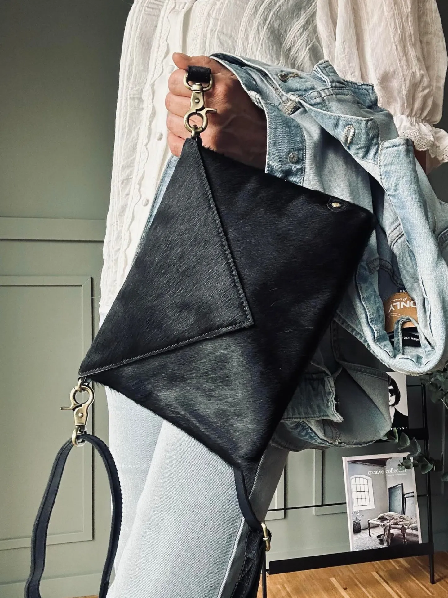 VIAMAJA Clutch - Jet Black Hot