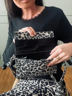 VIAMAJA Clutch Grey leopard leather Hot