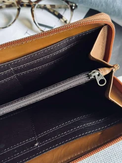 VIAMAJA Clutch med nitter - LIMA Small