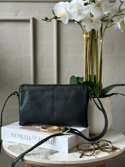 VIAMAJA Clutch Misse - Black / Gold Clearance